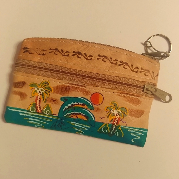 4/$15 🌻 Beachy Dolphin Zip Up Coin Purse - Picture 1 of 2